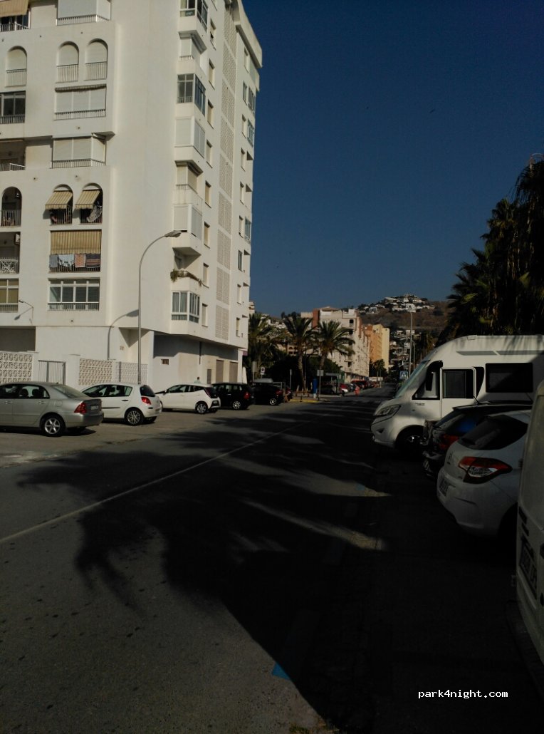 (18690) Almuñécar - 3 Avenida Amelia Sánchez de Alcázar — foto