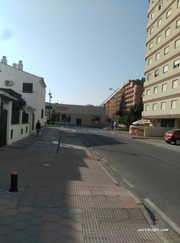 (18690) Almuñécar - 3 Avenida Amelia Sánchez de Alcázar — foto 2