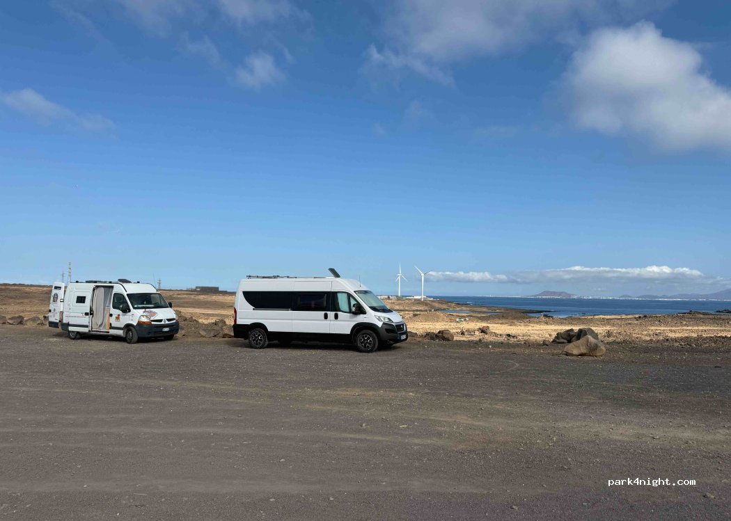 (35660) Corralejo - 61 Parque Holandés — foto