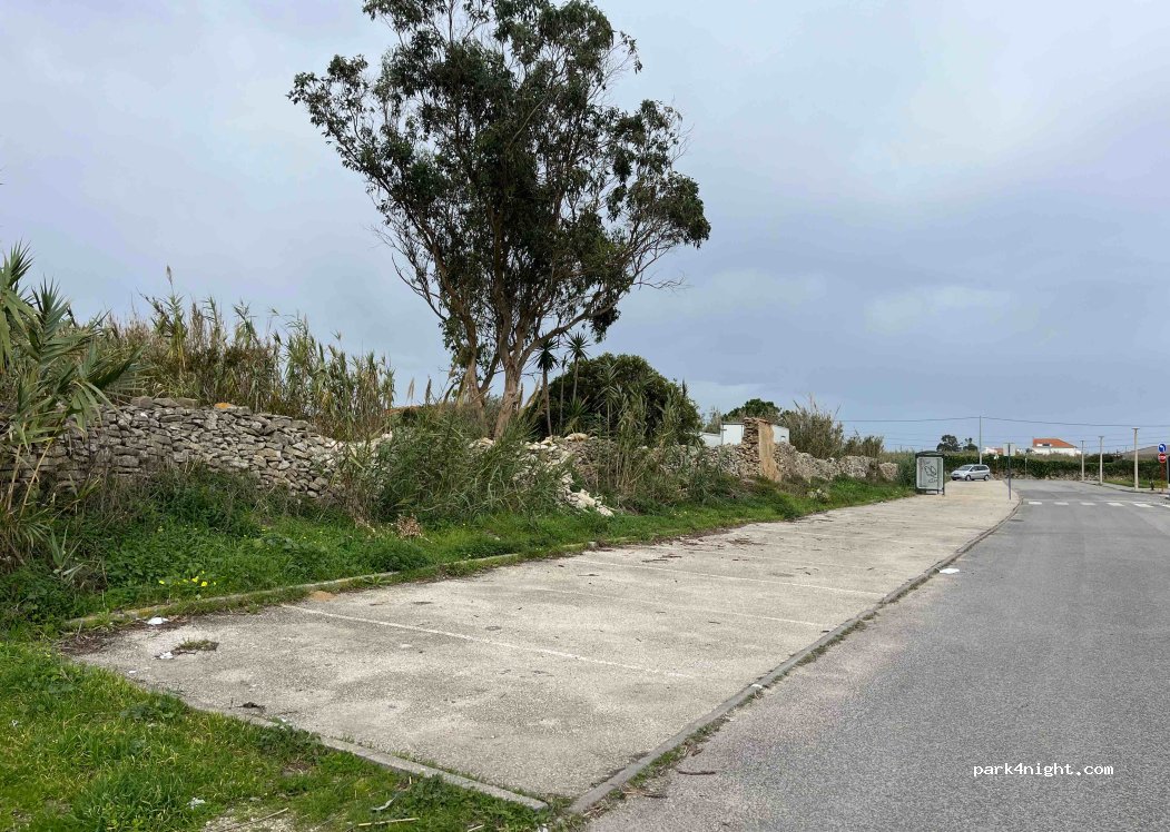 (2520) Peniche - Rua Miguel Torga — foto 3