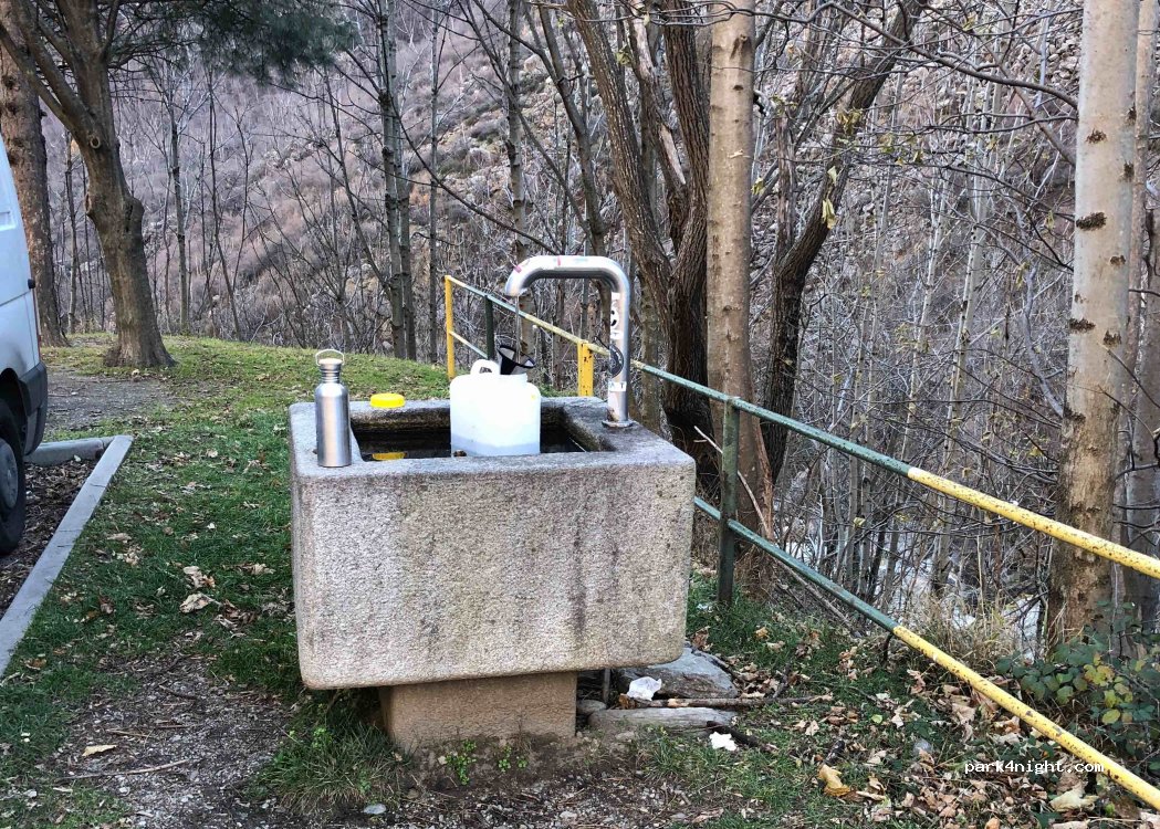 (23020) San Giacomo Filippo - 1 Strada Statale 36 del Lago di Como e dello Spluga — foto