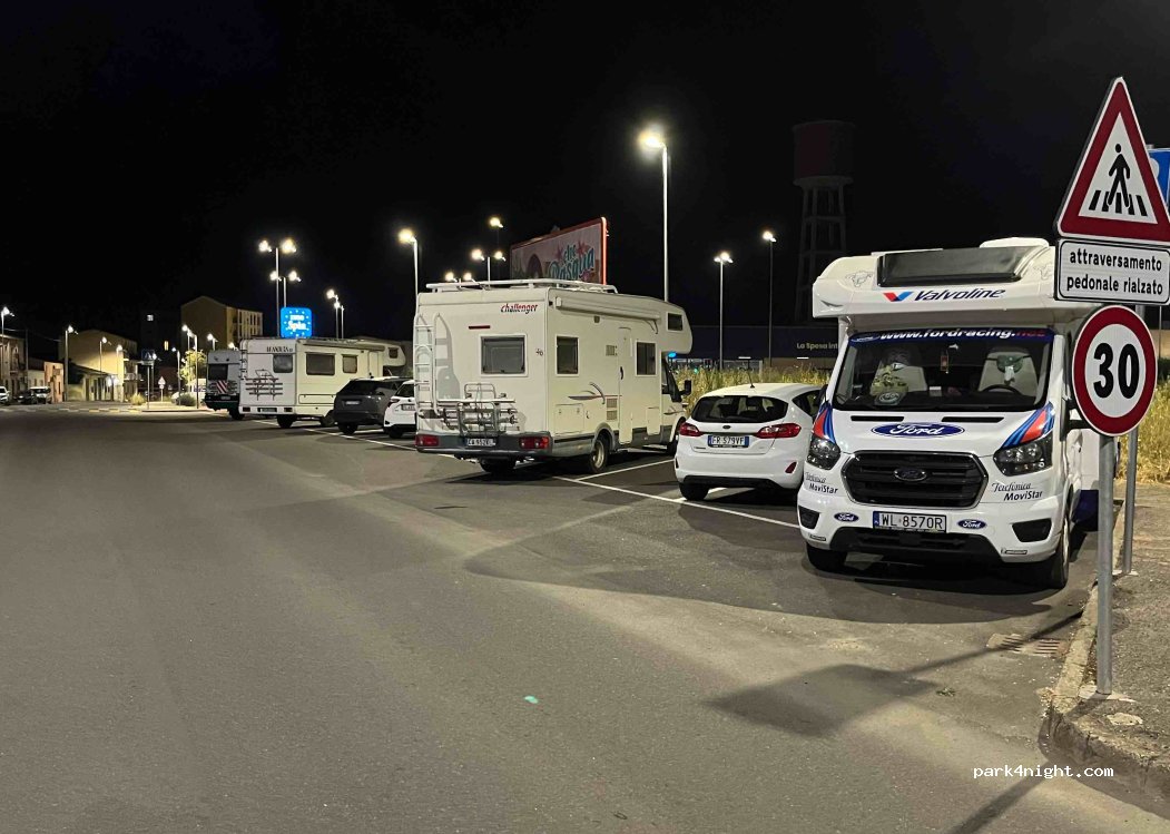 (09170) Oristano - 52 Via Guglielmo Marconi — foto 2