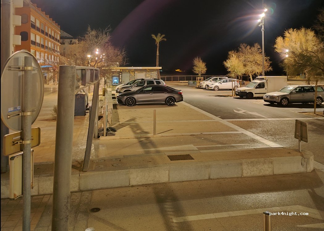 (34300) Agde - 4 Boulevard Front de Mer — foto