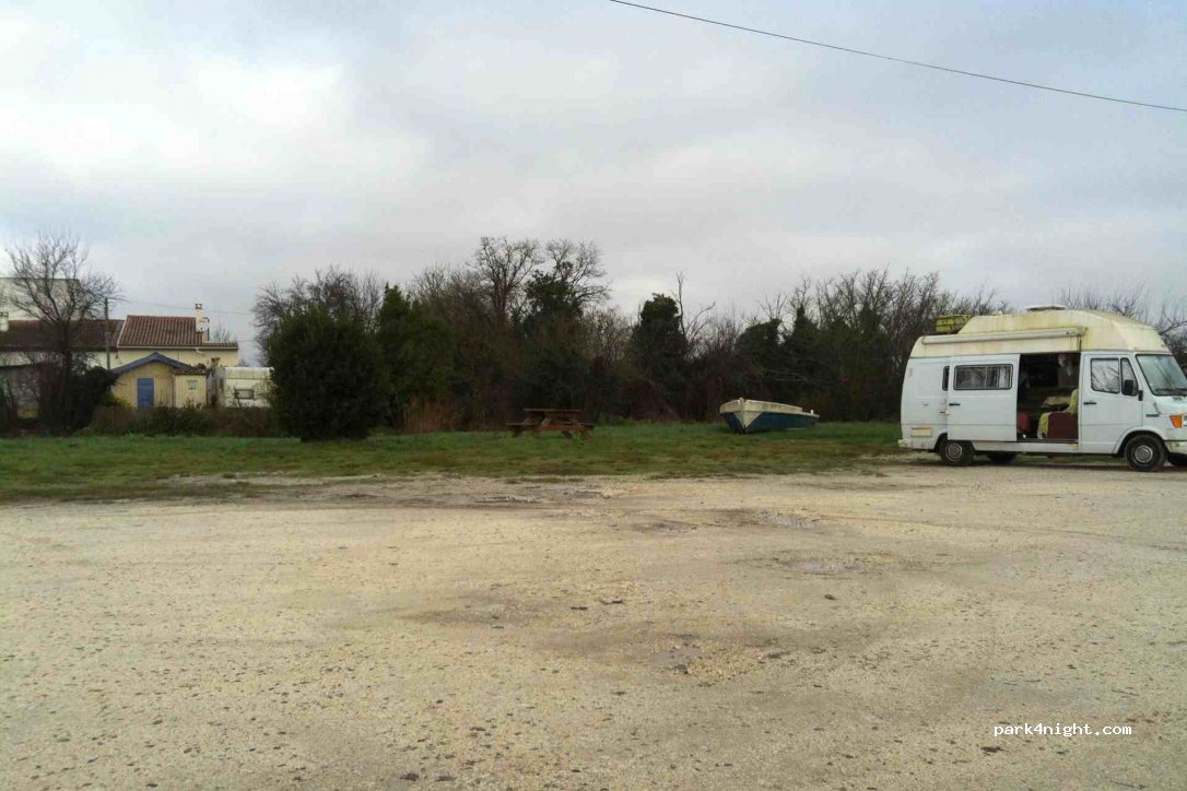 (33760) Saint-Vivien-de-Médoc - 18-20 Route du Port — foto 2