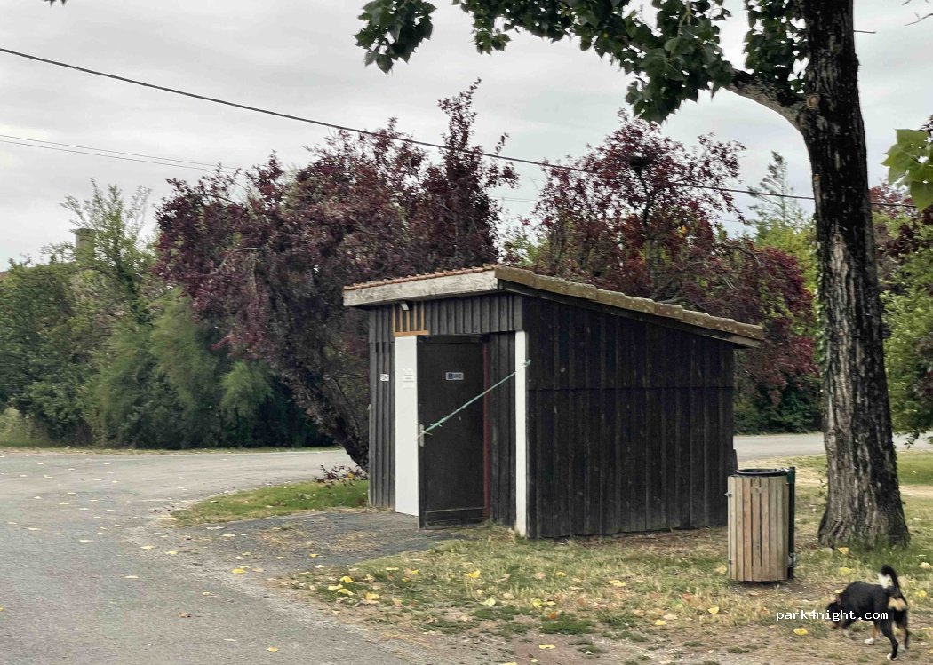 (33760) Saint-Vivien-de-Médoc - 18-20 Route du Port — foto 5