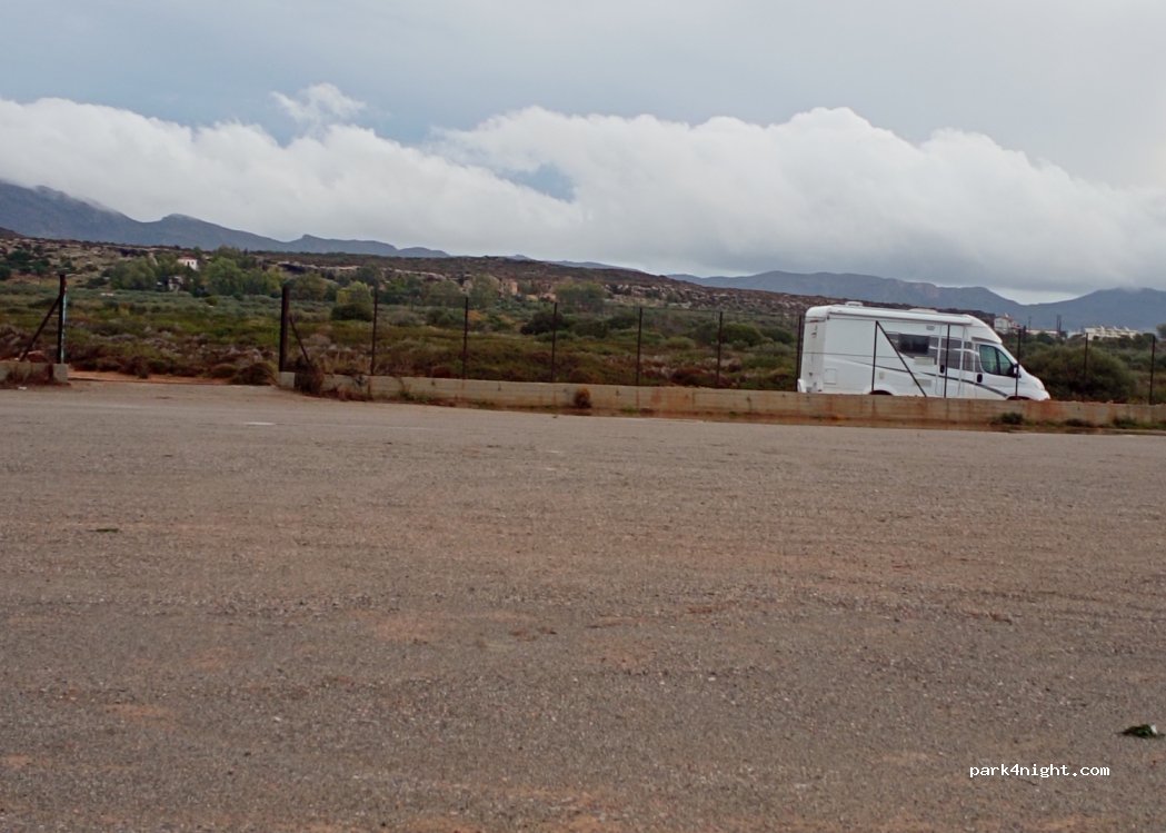 (230 53) Oia - Unnamed Road — foto 2