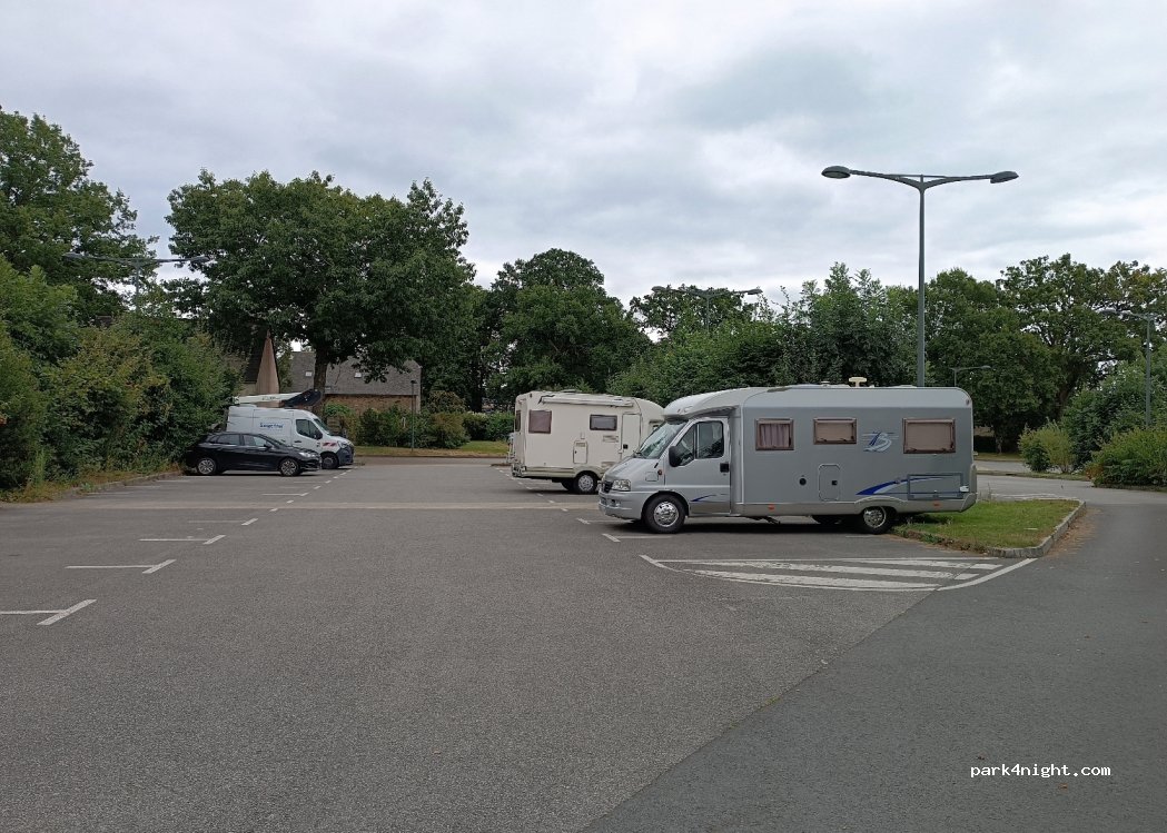 (35500) Vitré - Allée de Saint-Etienne — foto 3