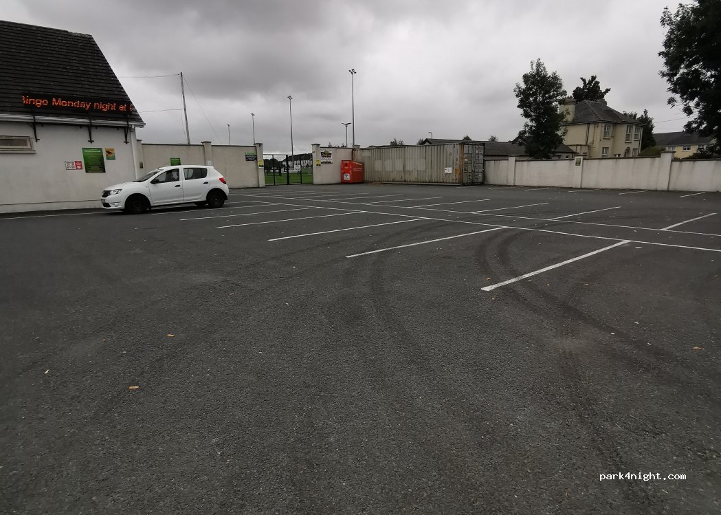 (R93 N6X3) Rathvilly - 3 Father Flood Avenue — foto