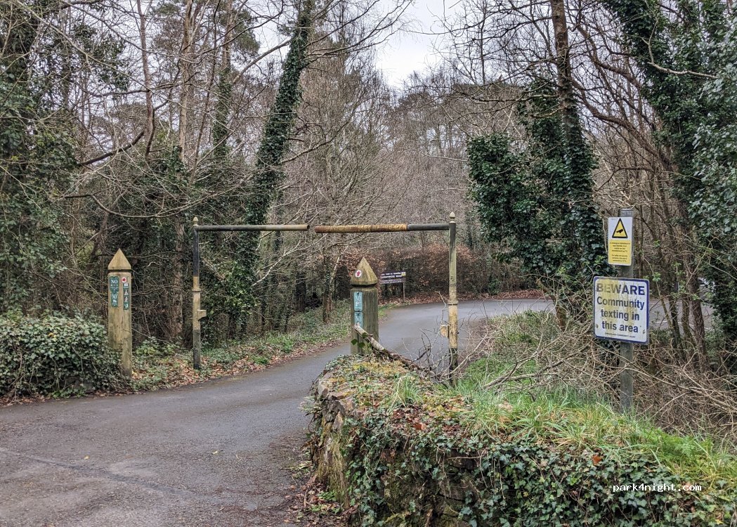(Y14 X523) Fairwood - Unnamed Road — foto 2