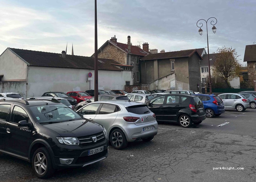 (78220) Viroflay - 14 Rue Hippolyte Maze — foto