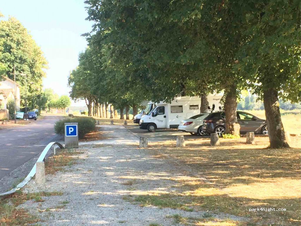(58150) Pouilly-sur-Loire - 17 Quai Jules Pabiot — foto 2