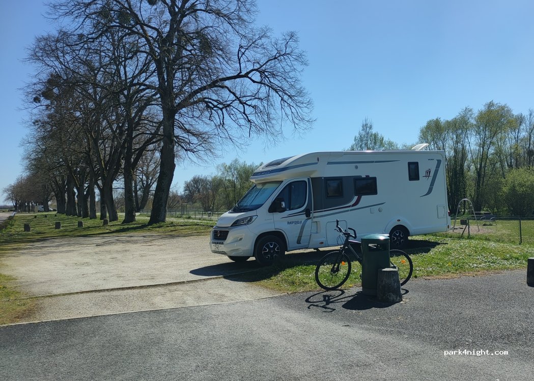 (58150) Pouilly-sur-Loire - 17 Quai Jules Pabiot — foto 5