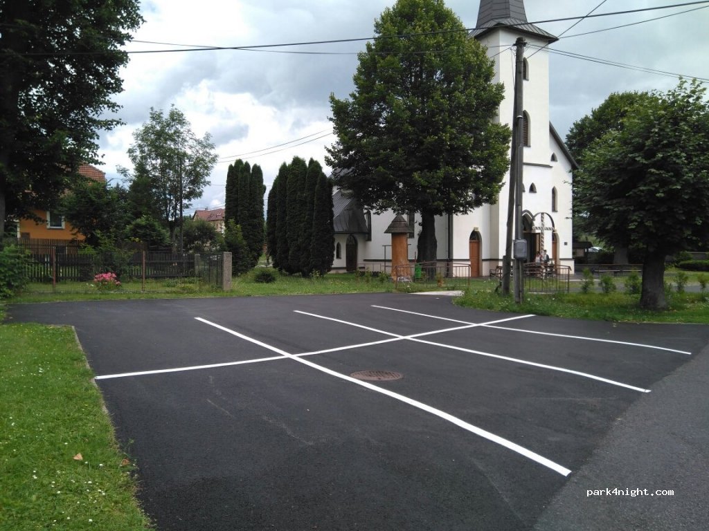 (027 42) Podbiel - Unnamed road — foto