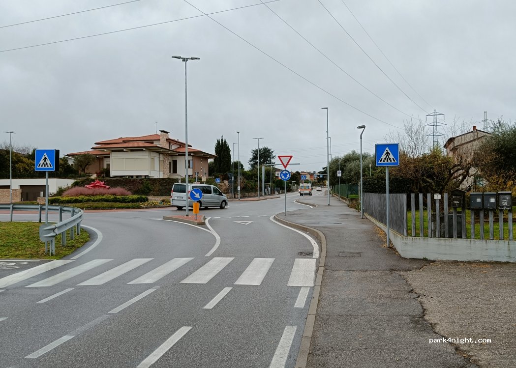 (37012) Via Pastrengo - 2 Via Roma — foto 2