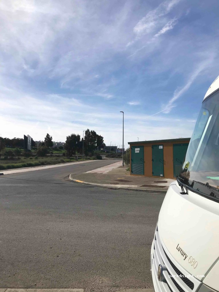 (11392) Tahivilla - Unnamed road — foto