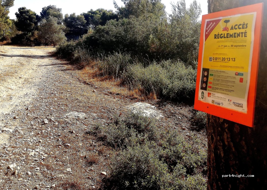 (13520) Maussane-les-Alpilles - 1530 Chemin des Plaines de Marguerite — foto 2
