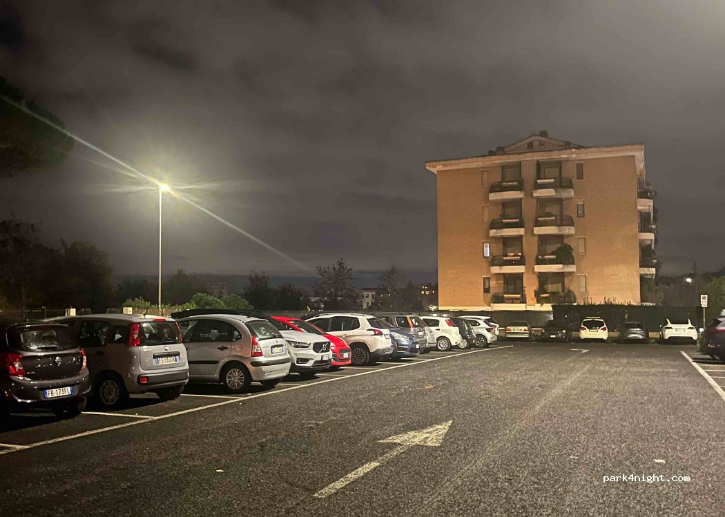 (00166) Roma - 30 Via Vezio Crisafulli — foto