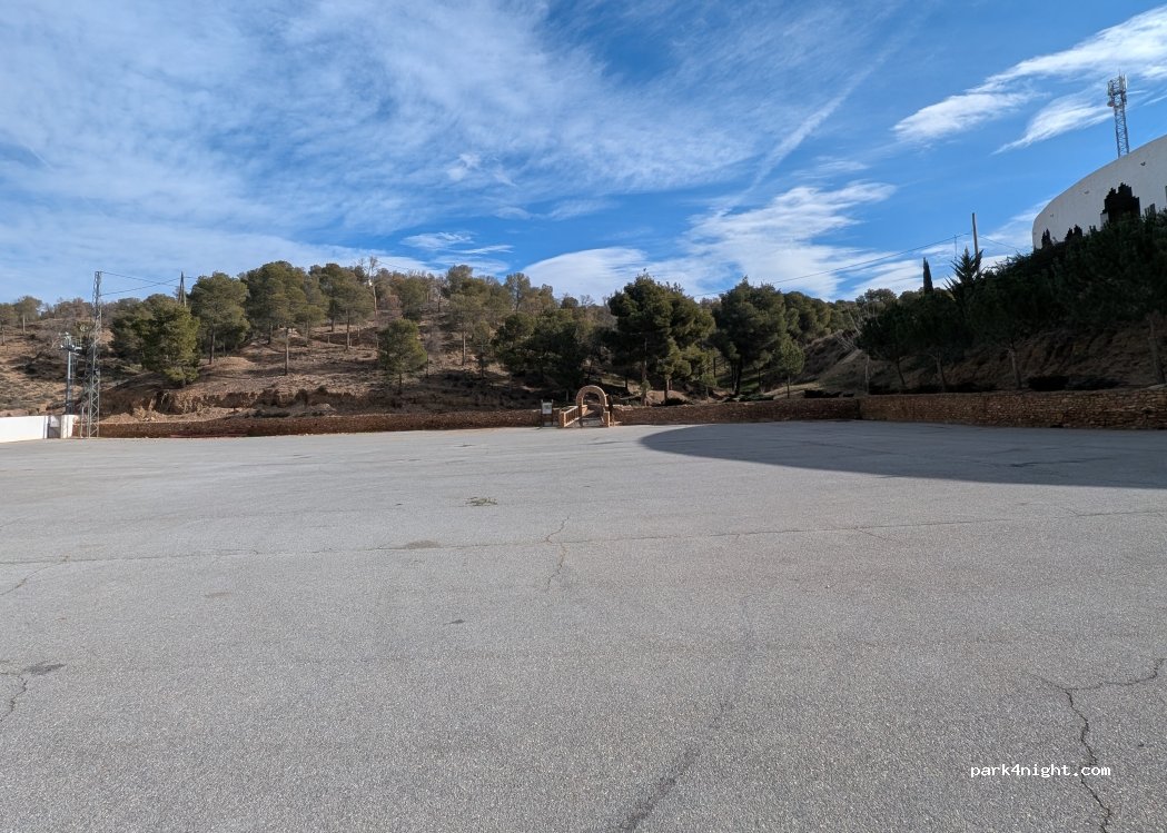 (18511) Alcudia de Guadix - 11 Avenida Jose Fuentes — foto 2
