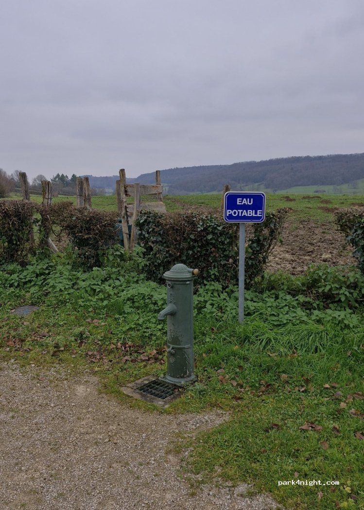 (21150) Alise-Sainte-Reine - 40 Rue de la Braux — foto 2