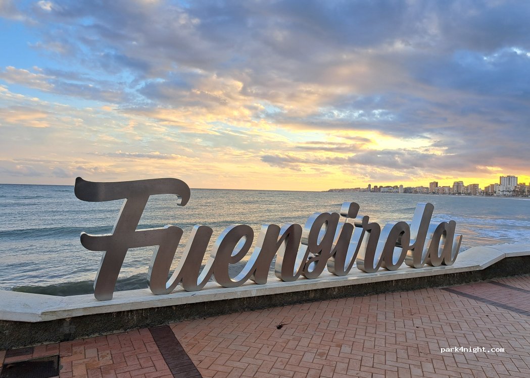 (29640) Fuengirola - 128 Paseo Marítimo Rey de España — foto 2