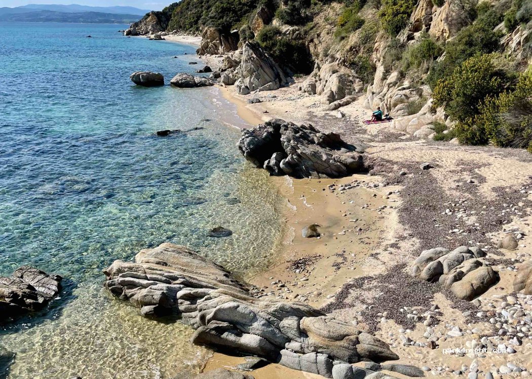 (630 75) Ouranoupoli - Unnamed road — foto