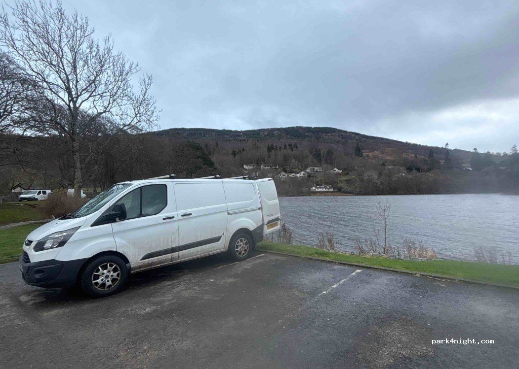 (PH15 2HF) Kenmore - 6 Aberfeldy Road — foto