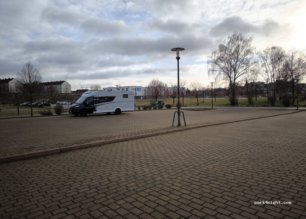 (39576) Stendal - 32 Osterburger Straße — foto