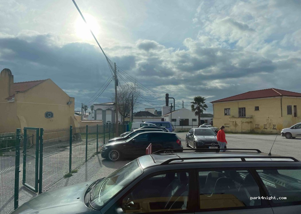 (2520-135) Ferrel - 4 Rua Nossa Senhora da Guia — foto