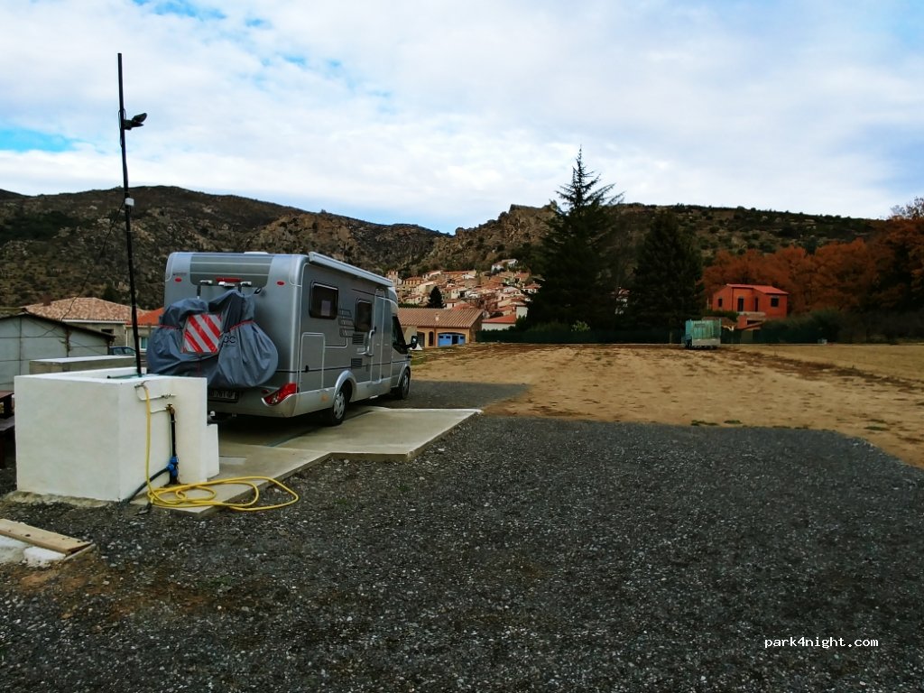 Aire de service camping car de RODES — foto