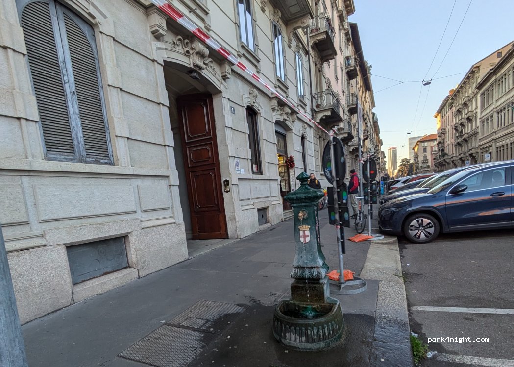 (20123) Milano - 1 Via Fratelli Ruffini — foto