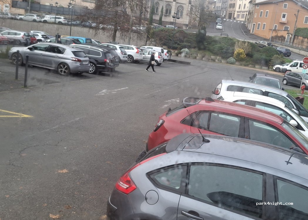 (69170) Tarare - 3 Avenue de la Liberté — foto