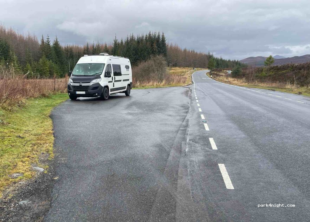 (PH20 1BU) Newtonmore - — foto