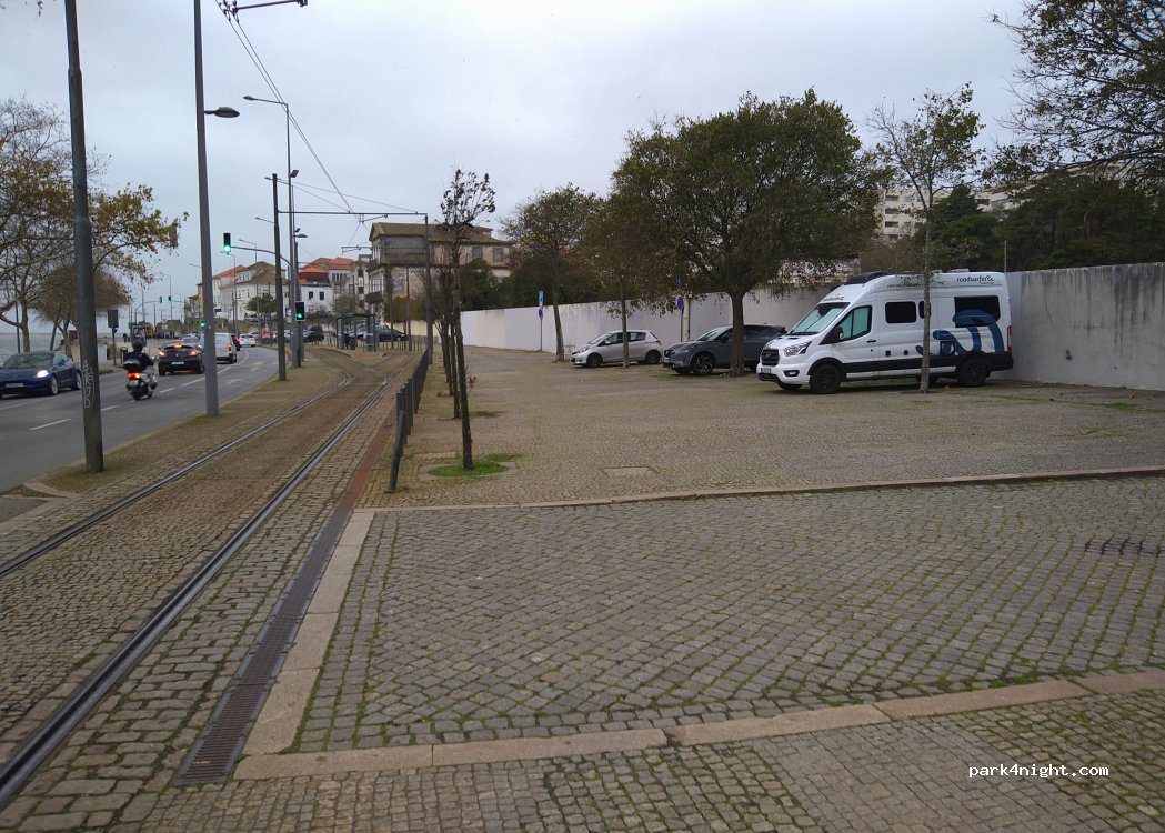 (4150) Porto - 155 Rua do Ouro — foto