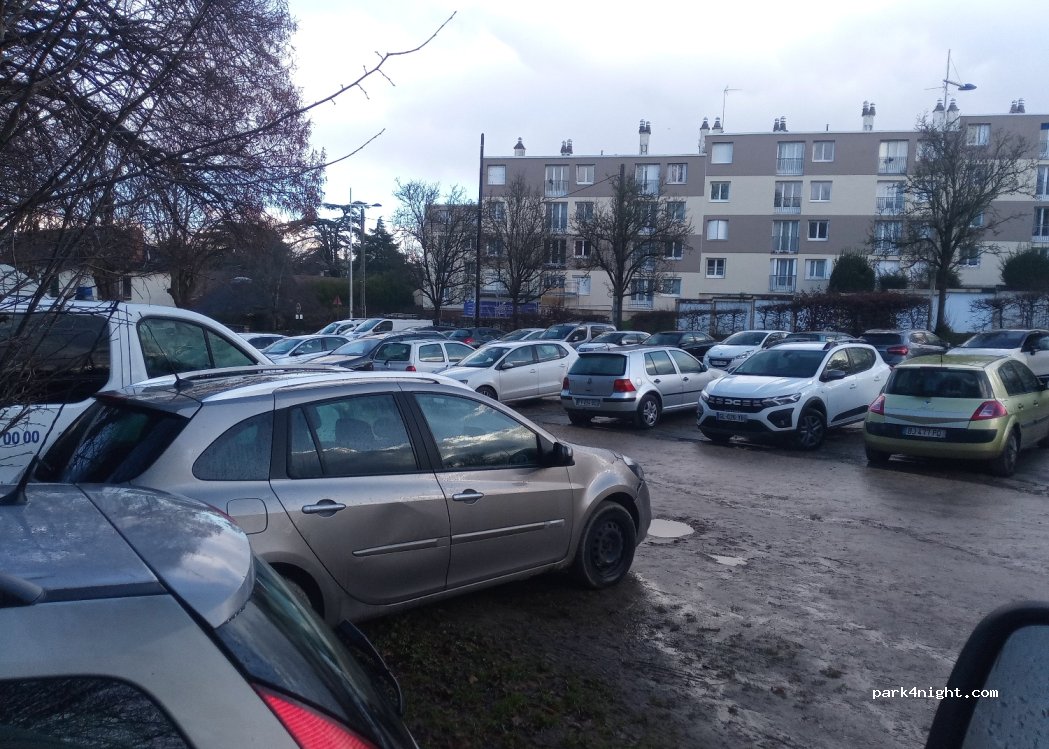 (95330) Domont - 781 Rue du Maréchal Joffre — foto 2