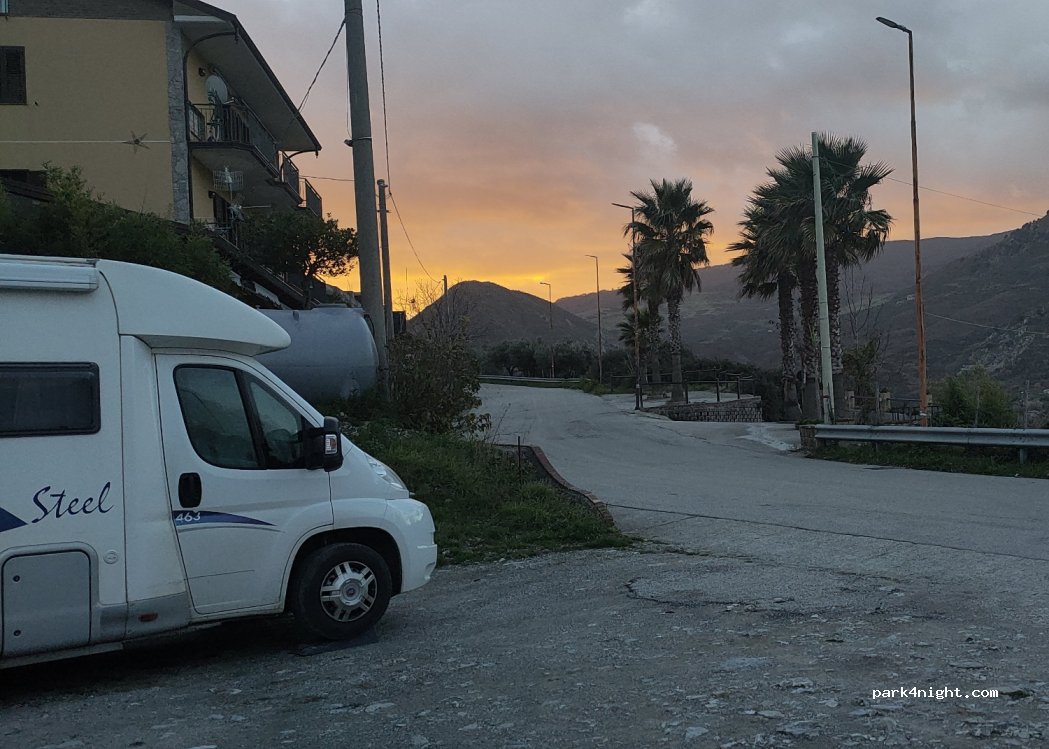 (98070) Galini - 6 Contrada San Basilio — foto