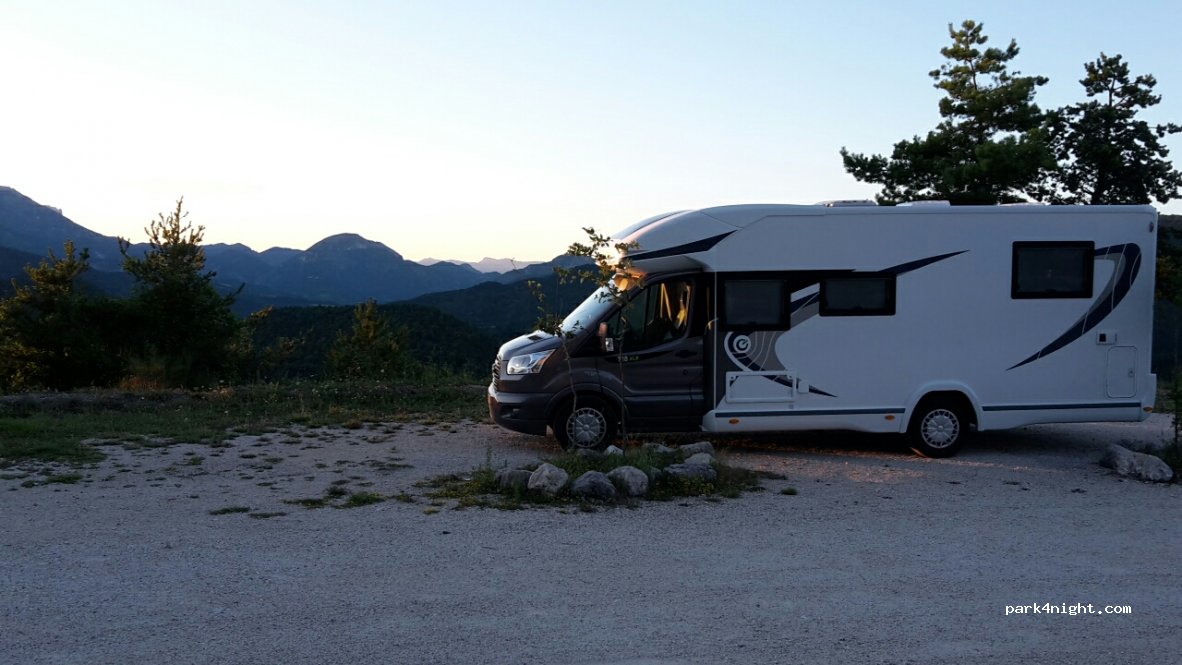 (26470) Arnayon - D173 — foto