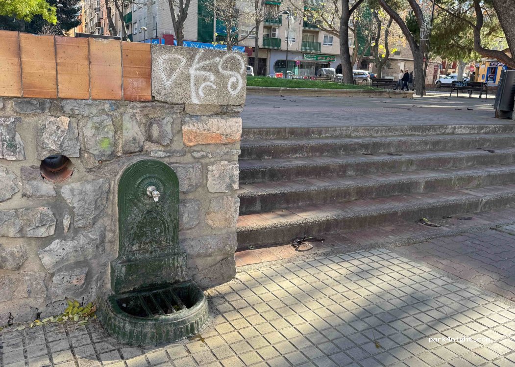 (50015) Zaragoza - 5 Plaza de San Gregorio — foto