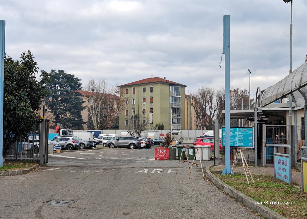 (20147) Milano - 208 Via Lorenteggio — foto