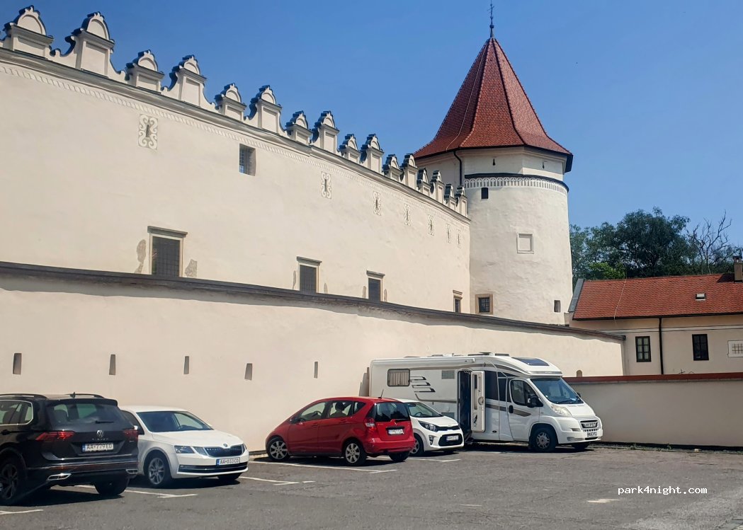 (060 01) Kežmarok - 42 Hradné námestie — foto