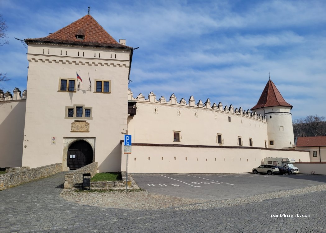 (060 01) Kežmarok - 42 Hradné námestie — foto 3