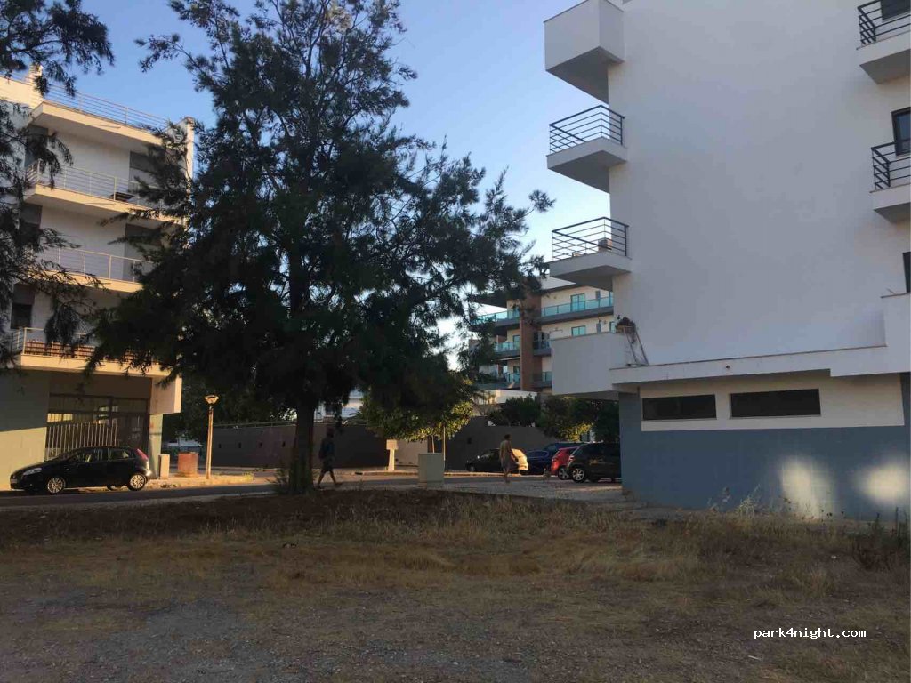 (8600-305) Lagos - 9 Rua Fernão Vilarinho — foto 3