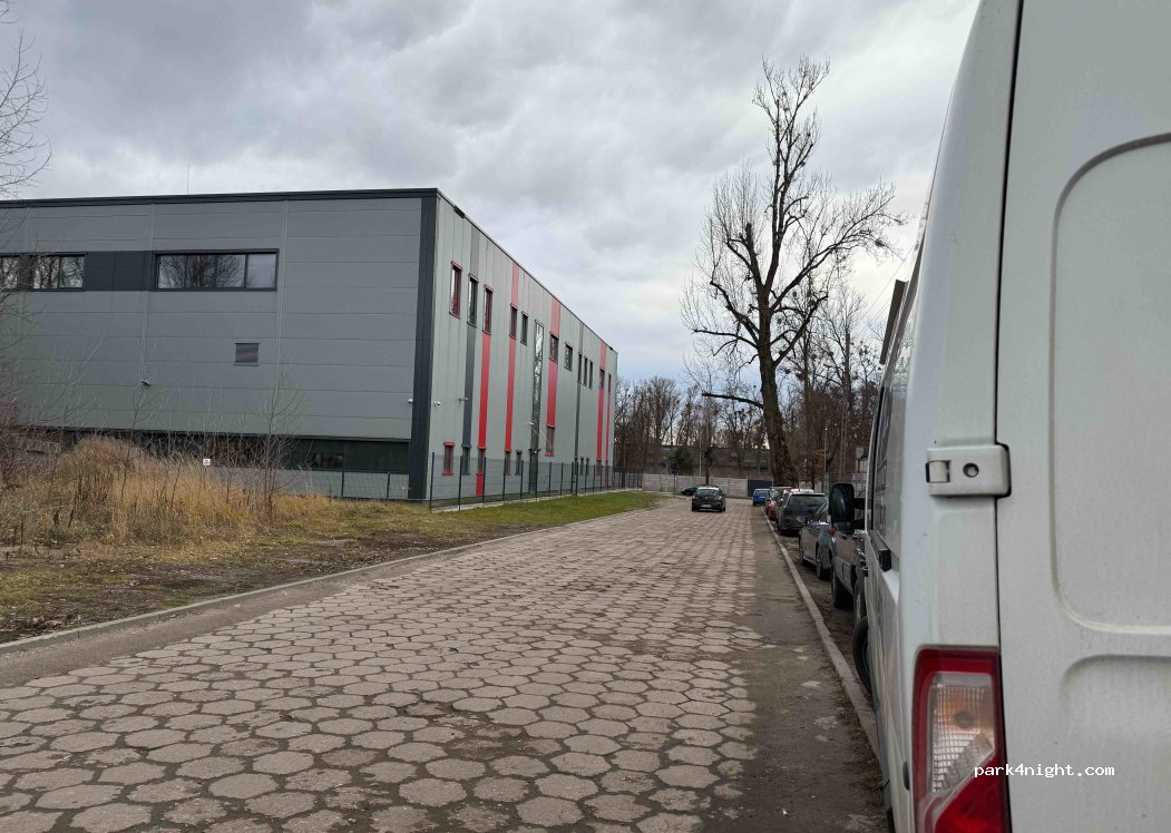 (93-369) Łódź - 42 Budziszyńska — foto