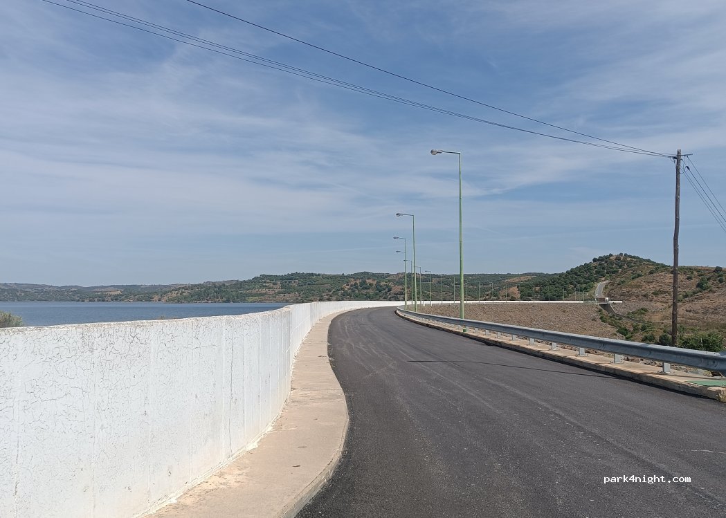 (8950) Azinhal - Unnamed road — foto 4