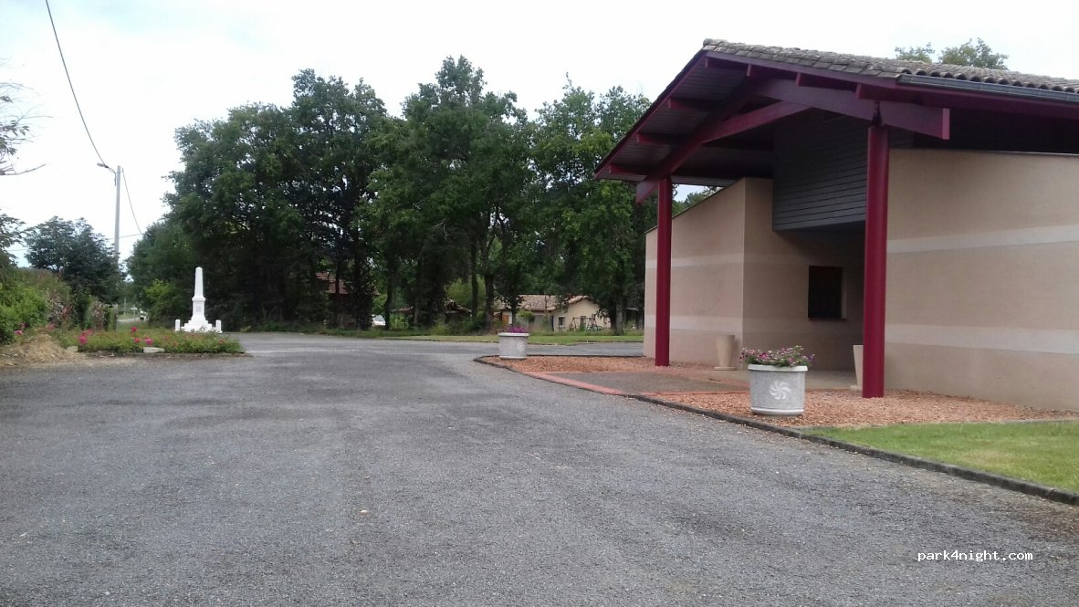 (33690) Cauvignac - D10 — foto 3