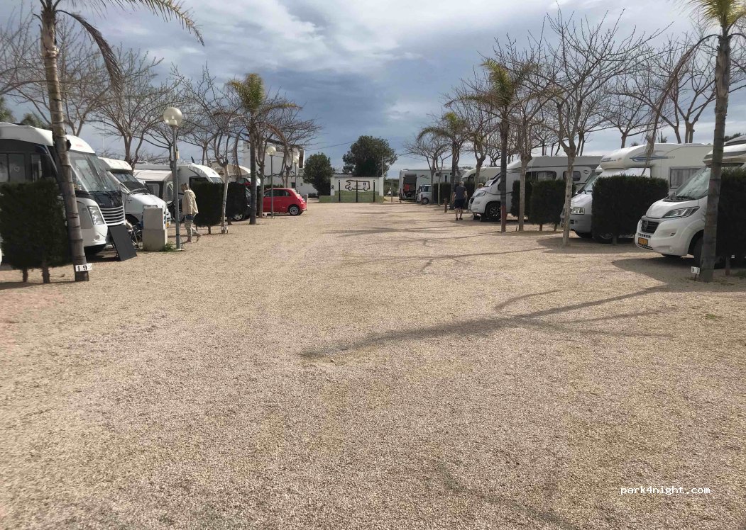 Area autocaravana La Finca — foto 2
