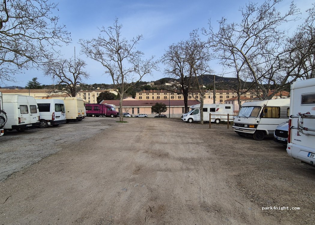 (34700) Lodève - 8 Avenue Docteur Joseph Maury — foto 4