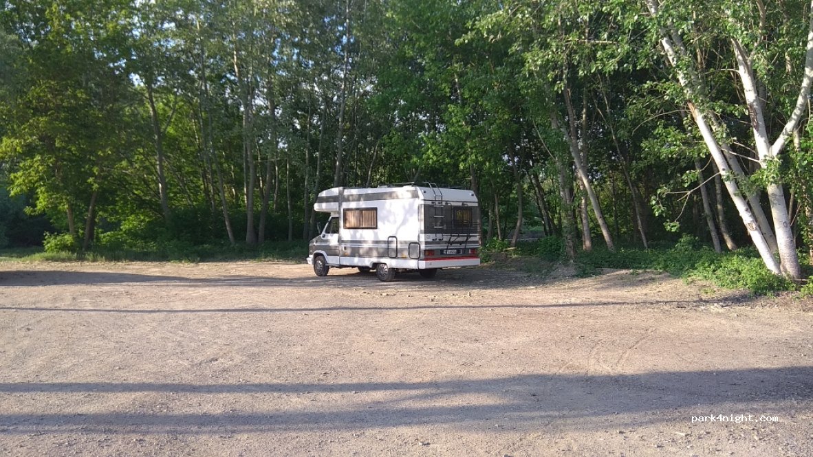(691 29) Dolní Věstonice - 420 — foto