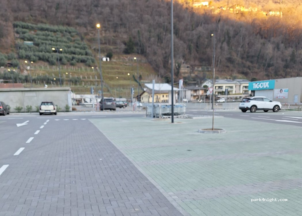 (22010) Carlazzo - 59L Via V Alpini — foto