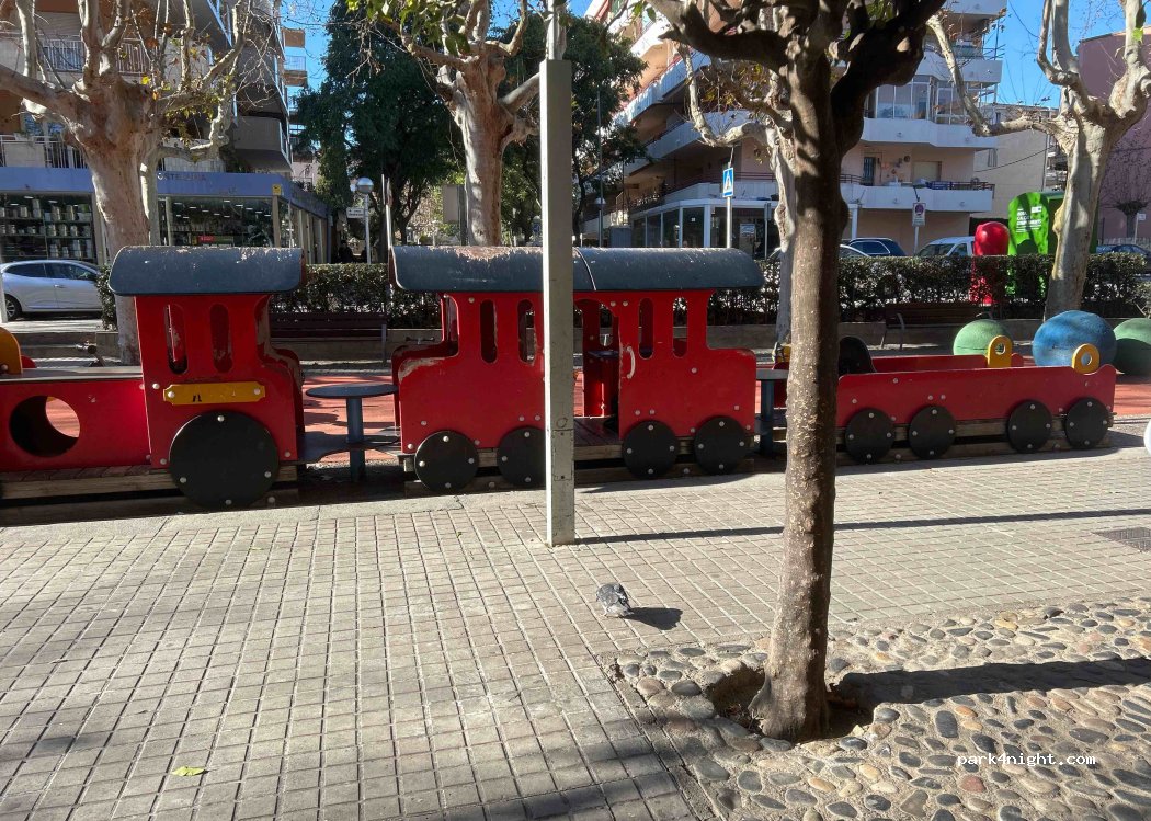 (43840) Salou - 2 Plaça del Carrilet — foto 2