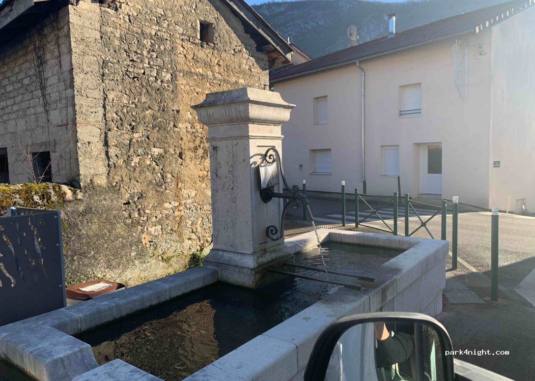 (39240) Thoirette-Coisia - 1 Place Eugène Faury — foto
